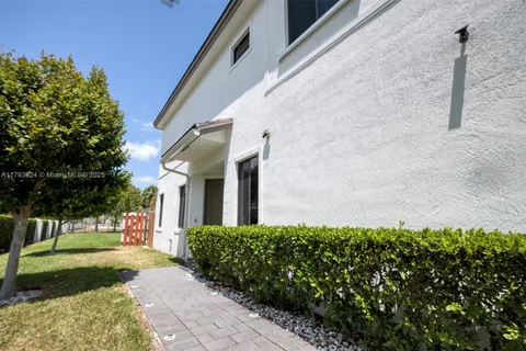23588 SW 110th Ave, Homestead FL 33032