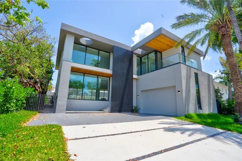 735 Fernwood Rd, Key Biscayne FL 33149