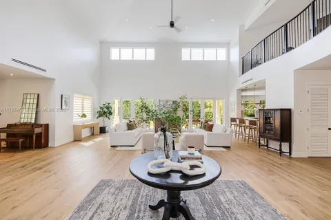 6910 SW 145th Ter, Palmetto Bay FL 33158
