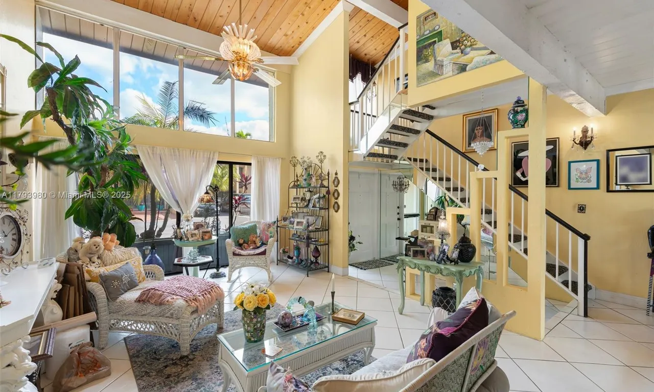 741 E Coco Plum Cir # 8, Plantation FL 33324
