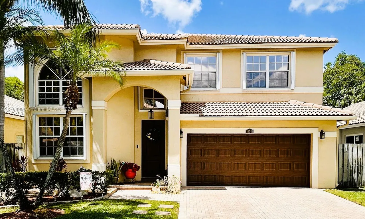 16541 Turquoise Trl, Weston FL 33331