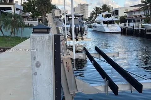 3080 NE 43rd St, Fort Lauderdale FL 33308