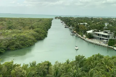 1121 Crandon Blvd # D902, Key Biscayne FL 33149