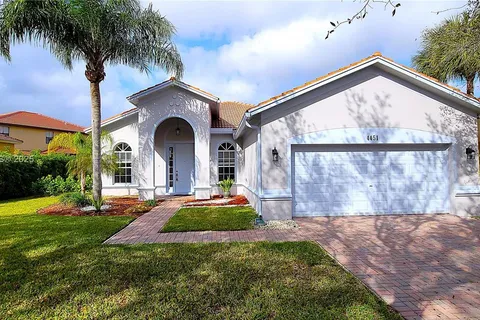 4451 Laurel Pl # 4451, Weston FL 33332