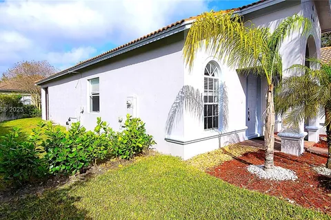 4451 Laurel Pl # 4451, Weston FL 33332