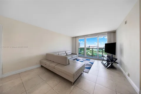 100 Bayview Dr # 1403, Sunny Isles Beach FL 33160