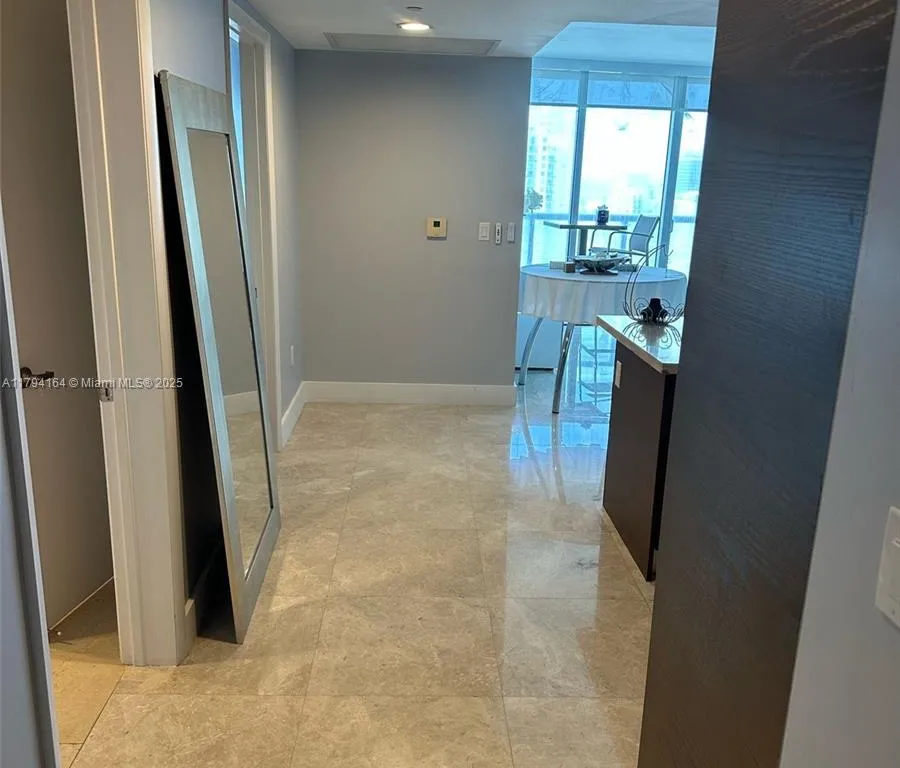 495 Brickell Ave # 5211, Miami FL 33131
