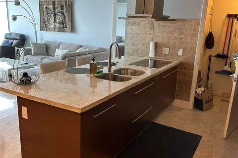 495 Brickell Ave # 5211, Miami FL 33131