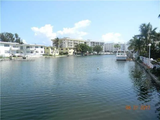 1275 Marseille Dr # 40, Miami Beach FL 33141
