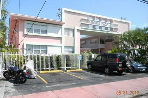 1275 Marseille Dr # 40, Miami Beach FL 33141