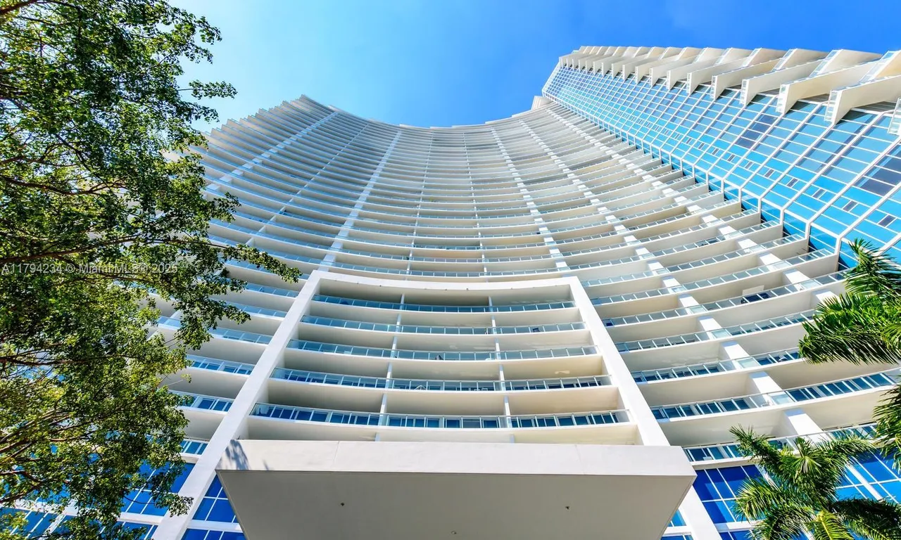 2020 N Bayshore Dr # 3703, Miami FL 33137
