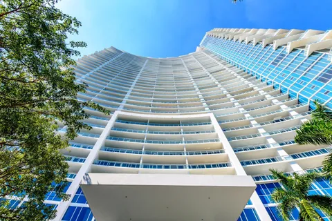 2020 N Bayshore Dr # 3703, Miami FL 33137