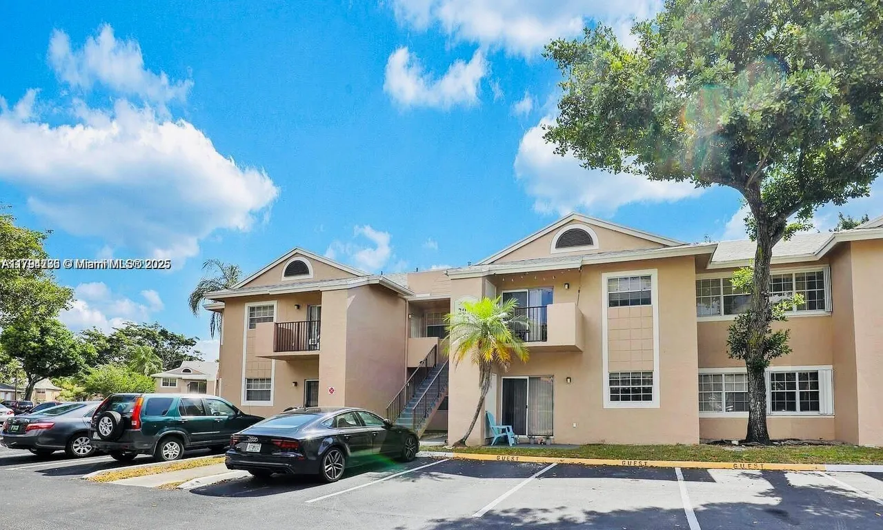 1791 NW 96th Ter # 4B, Pembroke Pines FL 33024