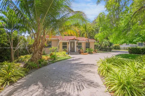 1438 Fletcher St, Hollywood FL 33020
