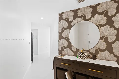 1300 S Miami Ave # 3901, Miami FL 33130