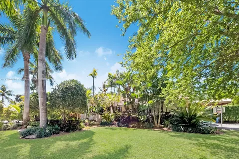 12280 SW 69th Pl, Pinecrest FL 33156