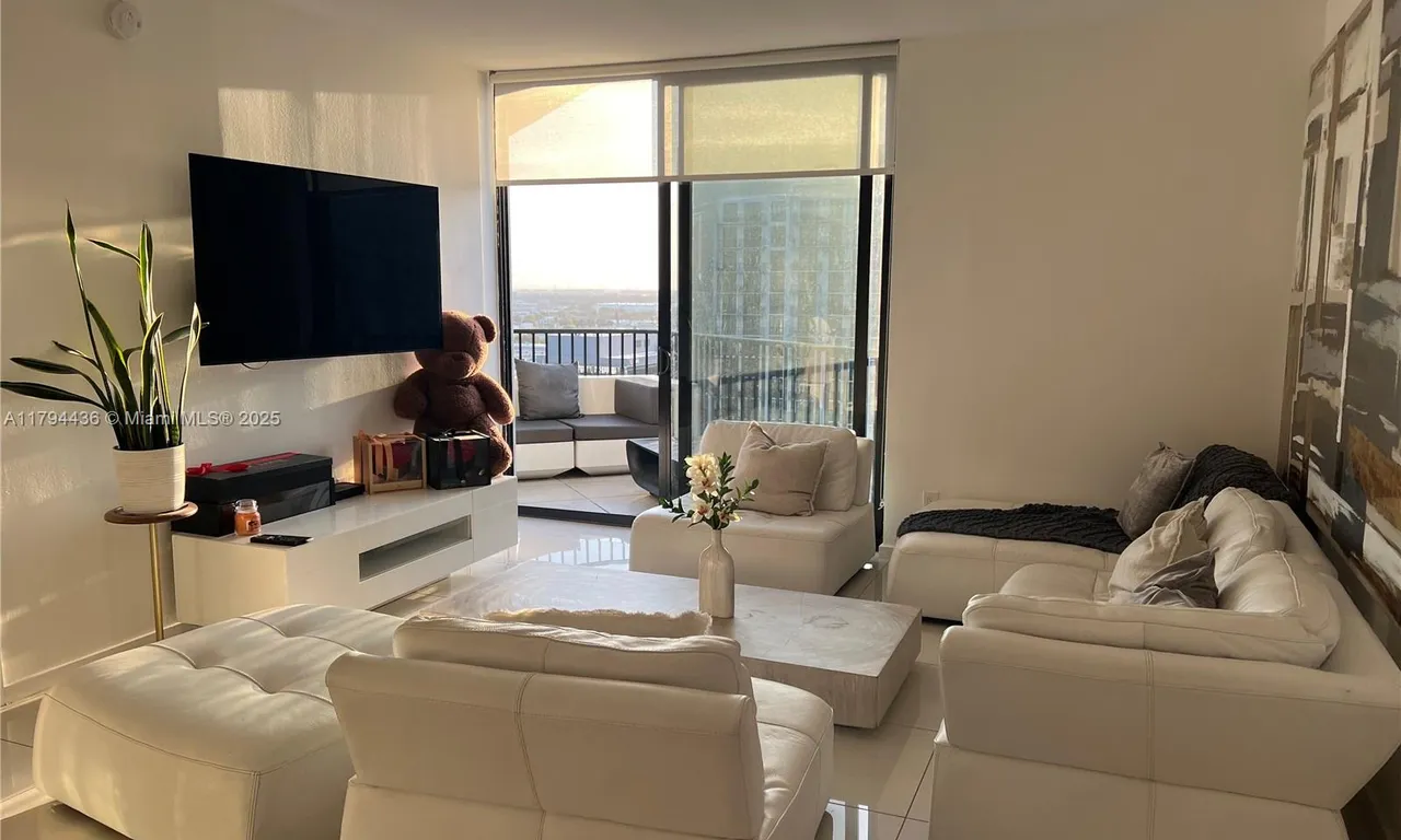 5300 Paseo Blvd # 1603, Doral FL 33166