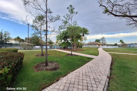 20401 SW 1st St, Pembroke Pines FL 33029