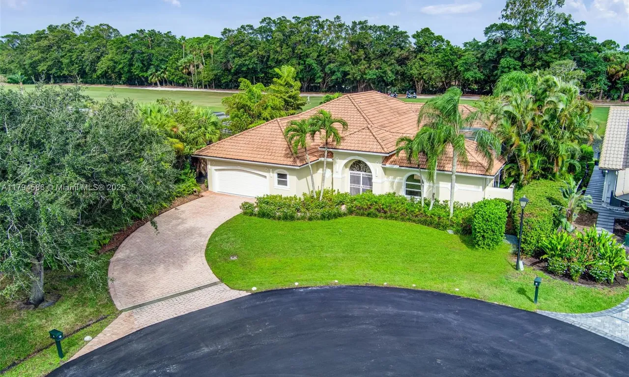 4 Mccairn Ct, Palm Beach Gardens FL 33418