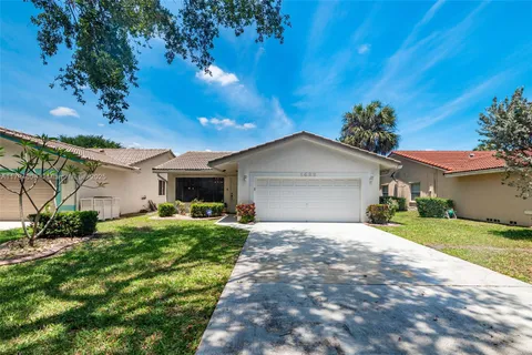 1422 NW 97th Ave, Coral Springs FL 33071
