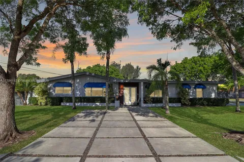 14600 SW 87th Ct, Palmetto Bay FL 33176
