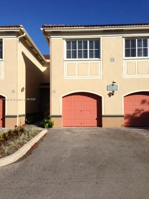 2549 Centergate Dr # 204, Miramar FL 33025