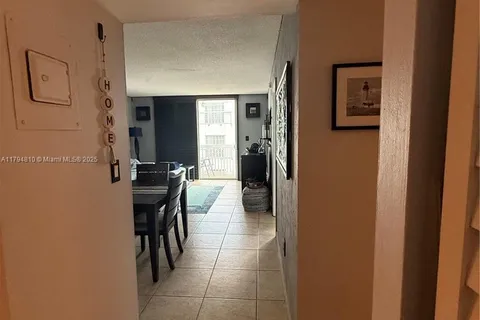 401 Ocean Dr # 324, Miami Beach FL 33139