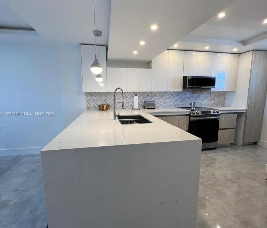 2903 N Miami Beach Blvd # 1003, North Miami Beach FL 33160