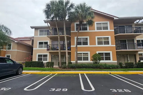 9001 Wiles Rd # 3, Coral Springs FL 33067