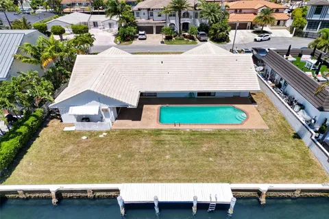 3080 NE 42nd St, Fort Lauderdale FL 33308