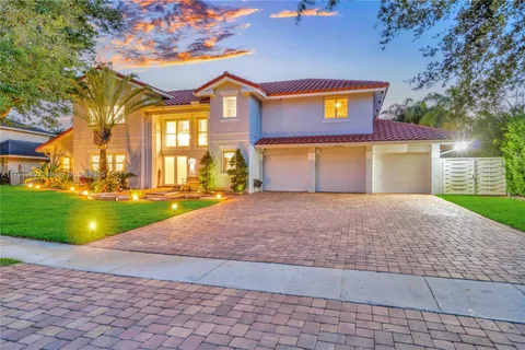 20230 NW 7th St, Pembroke Pines FL 33029
