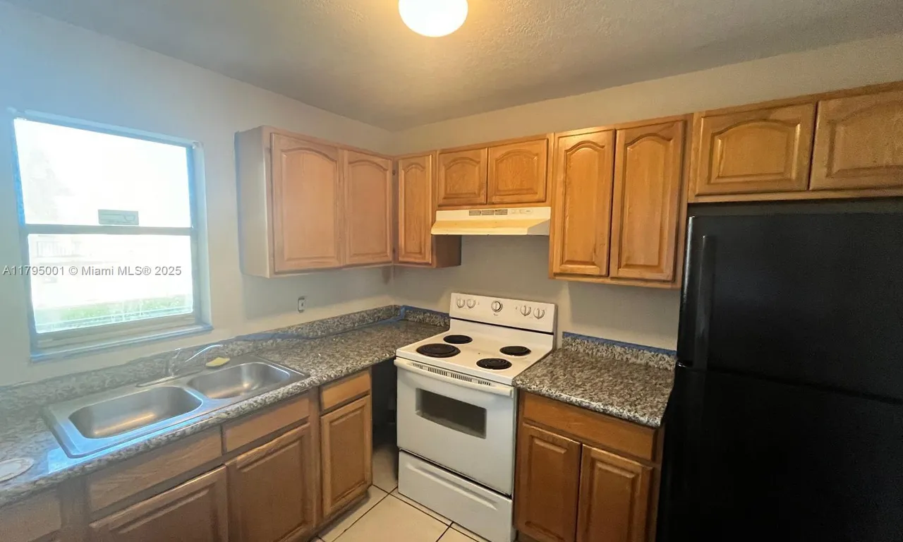 4160 NW 21st St # A, Lauderhill FL 33313