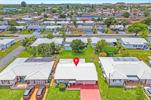 5803 NW 84th Ave, Tamarac FL 33321