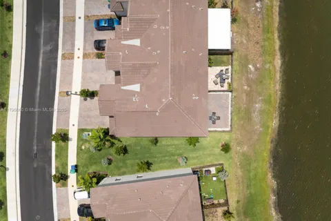 12656 NW 22nd Pl, Miami FL 33167