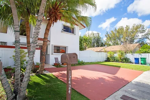 12424 SW 10th Ter, Miami FL 33184