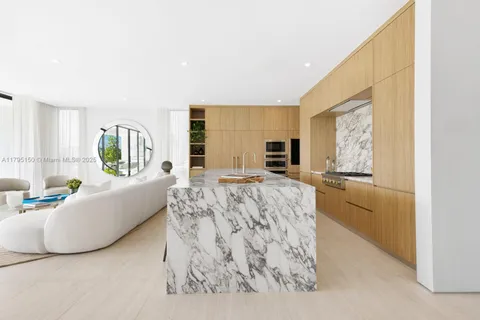 310 W Dilido Dr, Miami Beach FL 33139