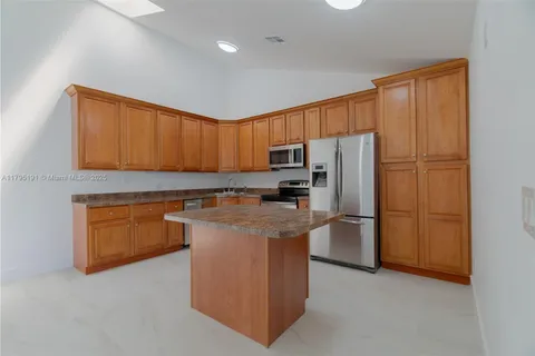 5926 Golden Eagle Cir, Palm Beach Gardens FL 33418