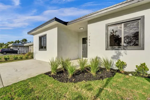 7806 NW 68th Ave, Tamarac FL 33321