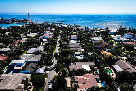 3407 Beacon St, Pompano Beach FL 33062