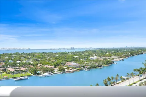 4775 Collins Ave, Miami Beach FL 33140