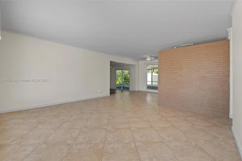 609 NW 30th Ct, Wilton Manors FL 33311