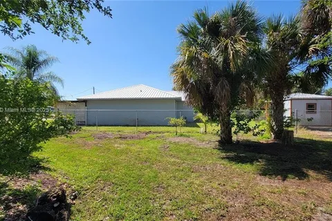3054 NE Beechwood Cir, La Belle FL 33935