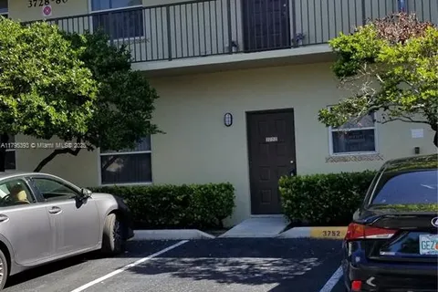 3752 NW 91 LN # 3752, Sunrise FL 33351