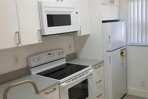 3752 NW 91 LN # 3752, Sunrise FL 33351