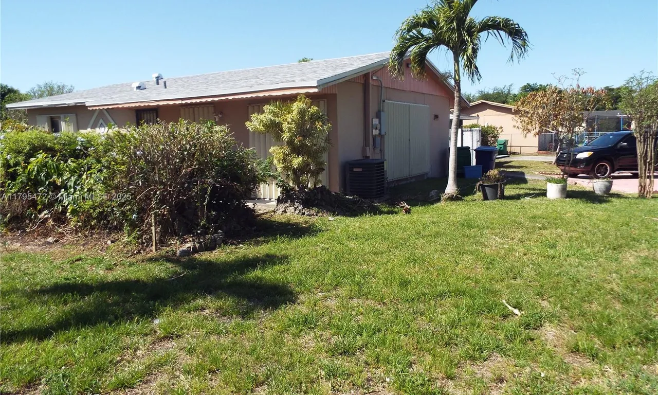 2900 NW 193rd St, Miami Gardens FL 33056