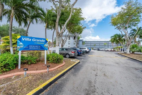 13870 SW 62nd St # 204, Miami FL 33183