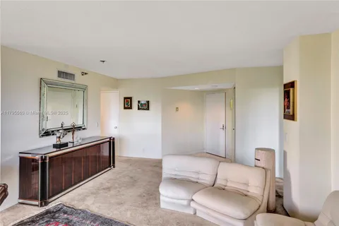 3400 NE 192nd St # 504, Aventura FL 33180