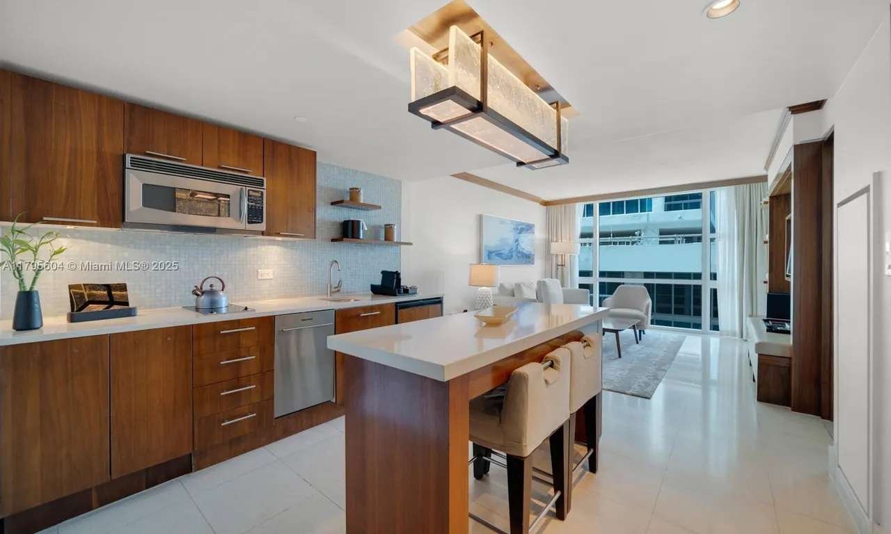 6801 Collins Ave # 502, Miami Beach FL 33141