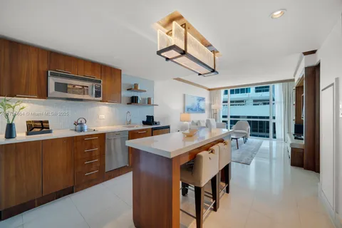 6801 Collins Ave # 502, Miami Beach FL 33141