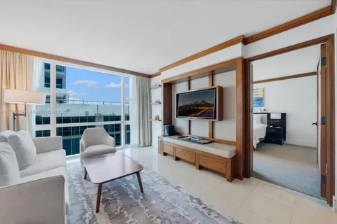 6801 Collins Ave # 502, Miami Beach FL 33141